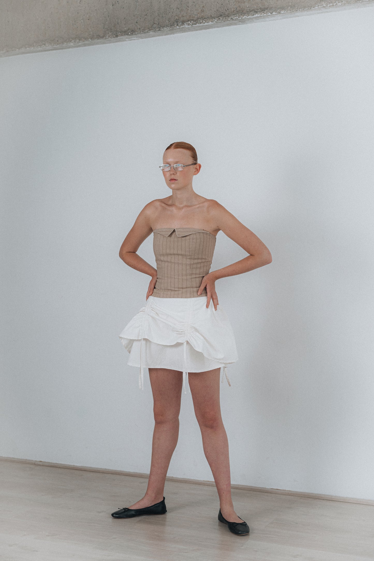 Faldilla Blanca Deadline Diva